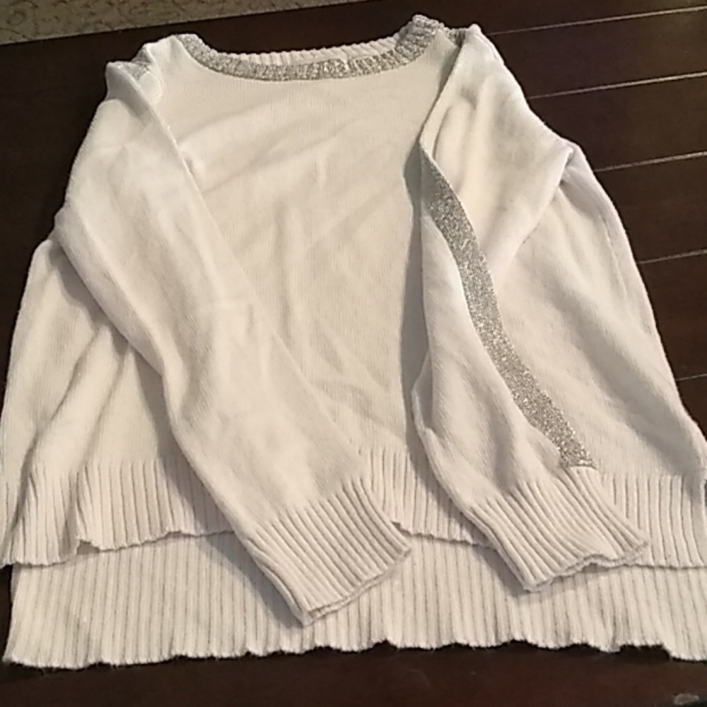 Ladies sweater